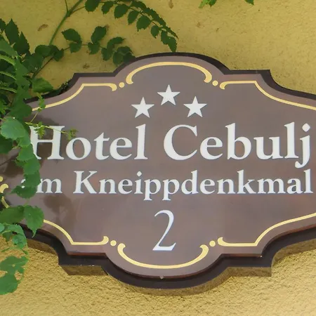 Cebulj Hotel