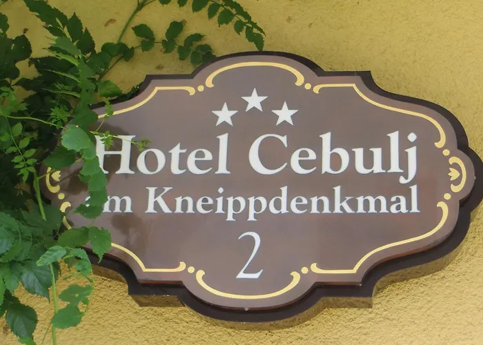 Cebulj Hotel